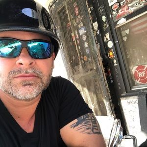 Meet your Posher, Jason